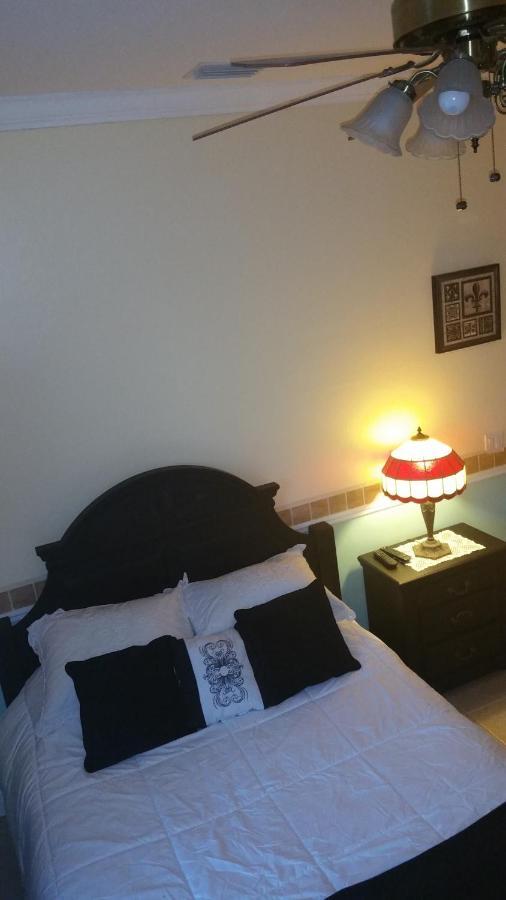 Cape Paradise B & B - Your Luxury Tropical Retreat Cape Coral Extérieur photo