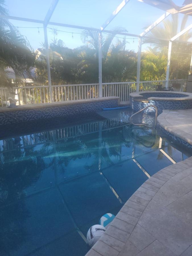 Cape Paradise B & B - Your Luxury Tropical Retreat Cape Coral Extérieur photo