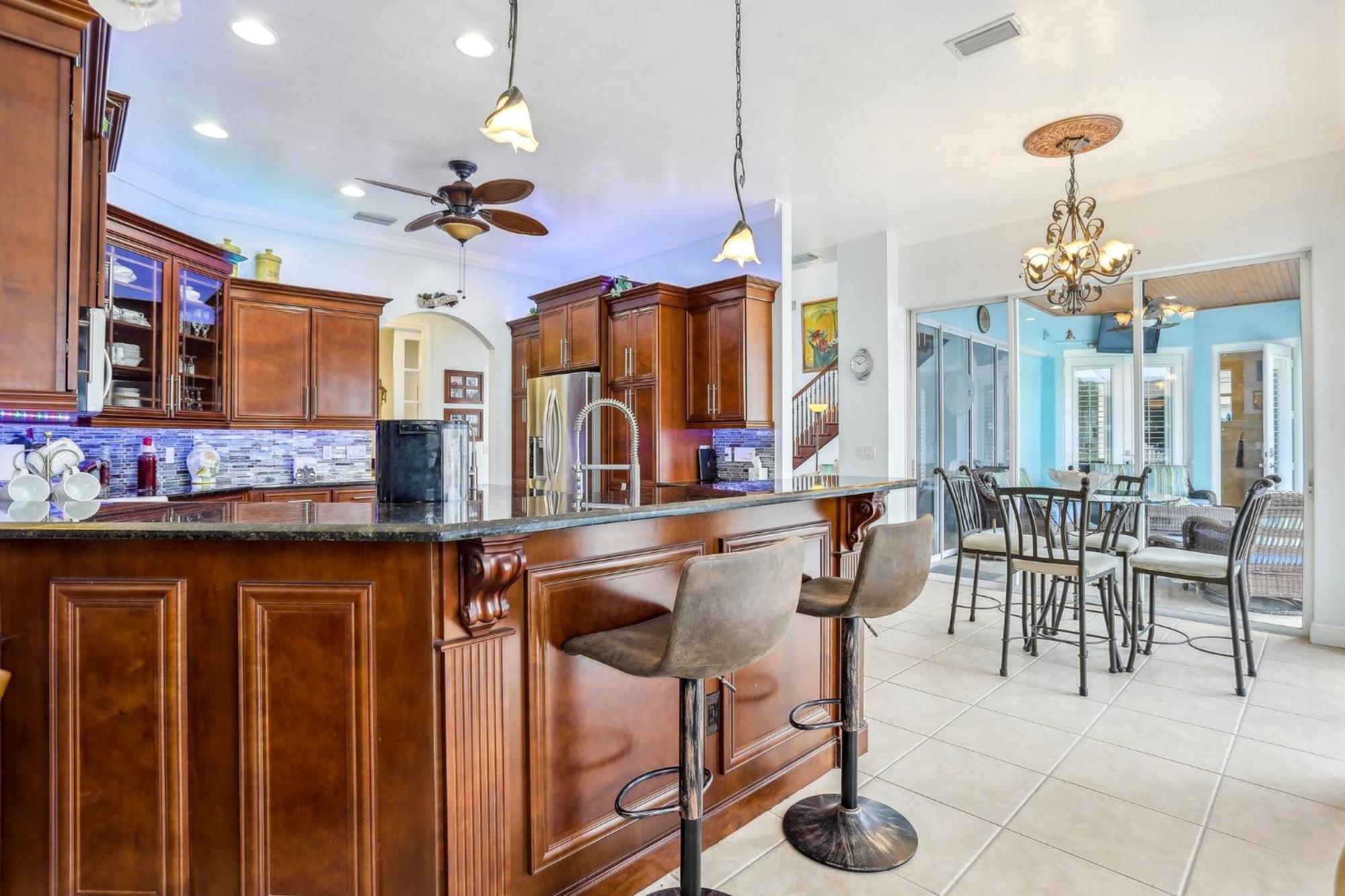 Cape Paradise B & B - Your Luxury Tropical Retreat Cape Coral Extérieur photo