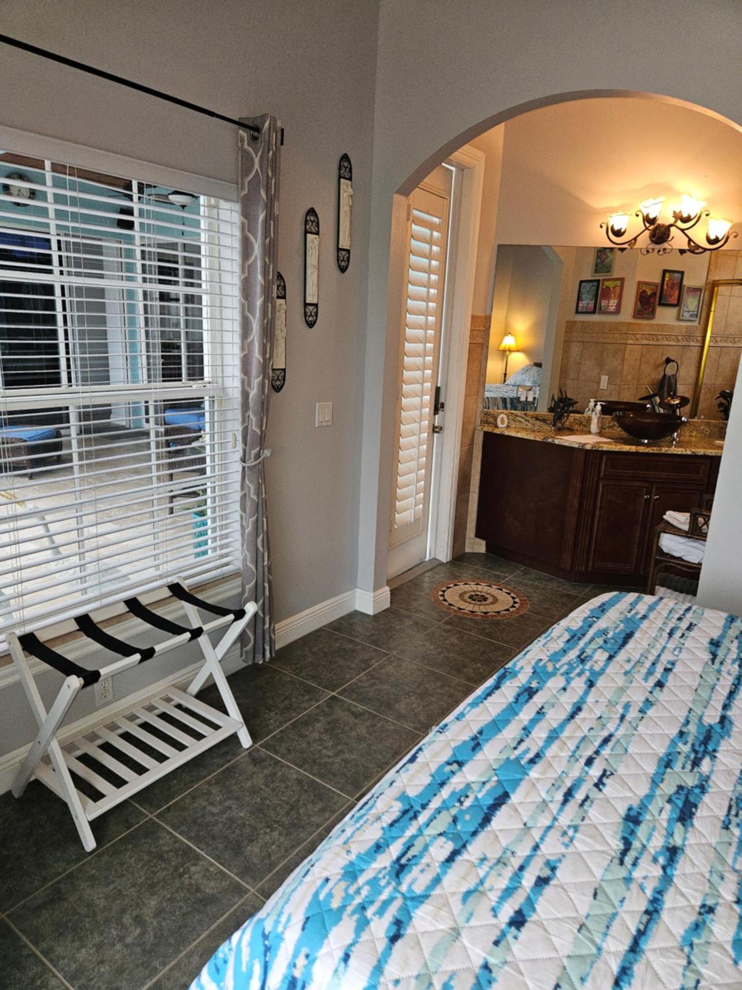 Cape Paradise B & B - Your Luxury Tropical Retreat Cape Coral Extérieur photo